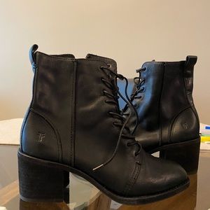 Frye Monroe Seamed Lace Up